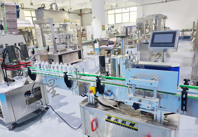 星火全自动圆瓶贴标机